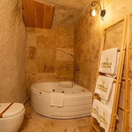 Arkelas Cave House Hotel *