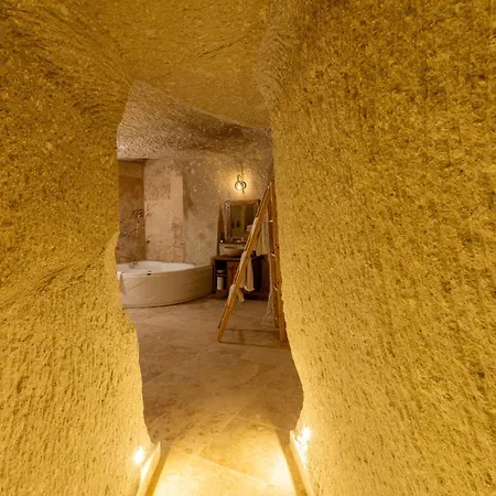 Arkelas Cave House *