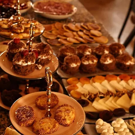 Hotel Arkelas Cave House *