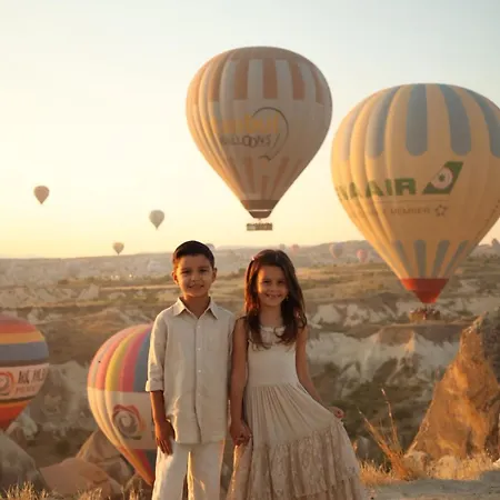 Arkelas Cave House *