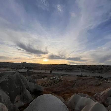 Arkelas Cave House Hotel