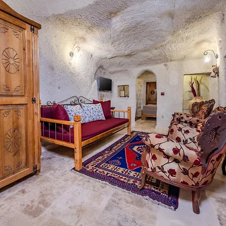 Arkelas Cave House Hotel