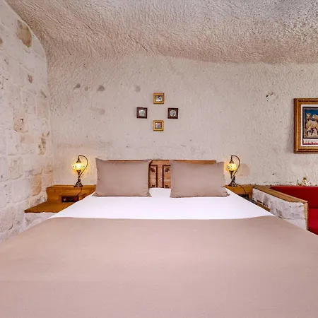 Arkelas Cave House Hotel