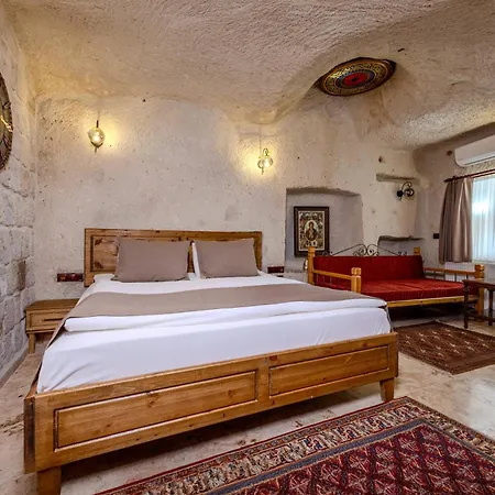 Arkelas Cave House Hotel *
