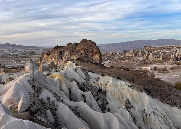Arkelas Cave House Hotel *